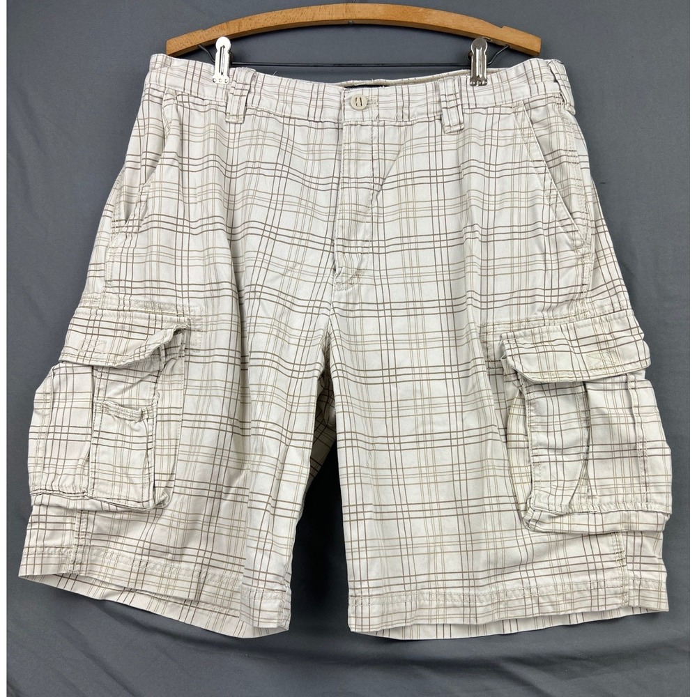 IZOD Cargo Shorts Mens 36 Plaid White Brown Cotton Casual Outdoor Good